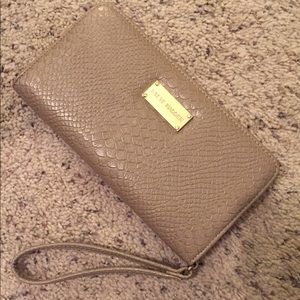 Steve Madden Wallet